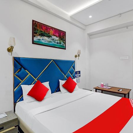 Hotel O Shree Palace Utran Luaran gambar