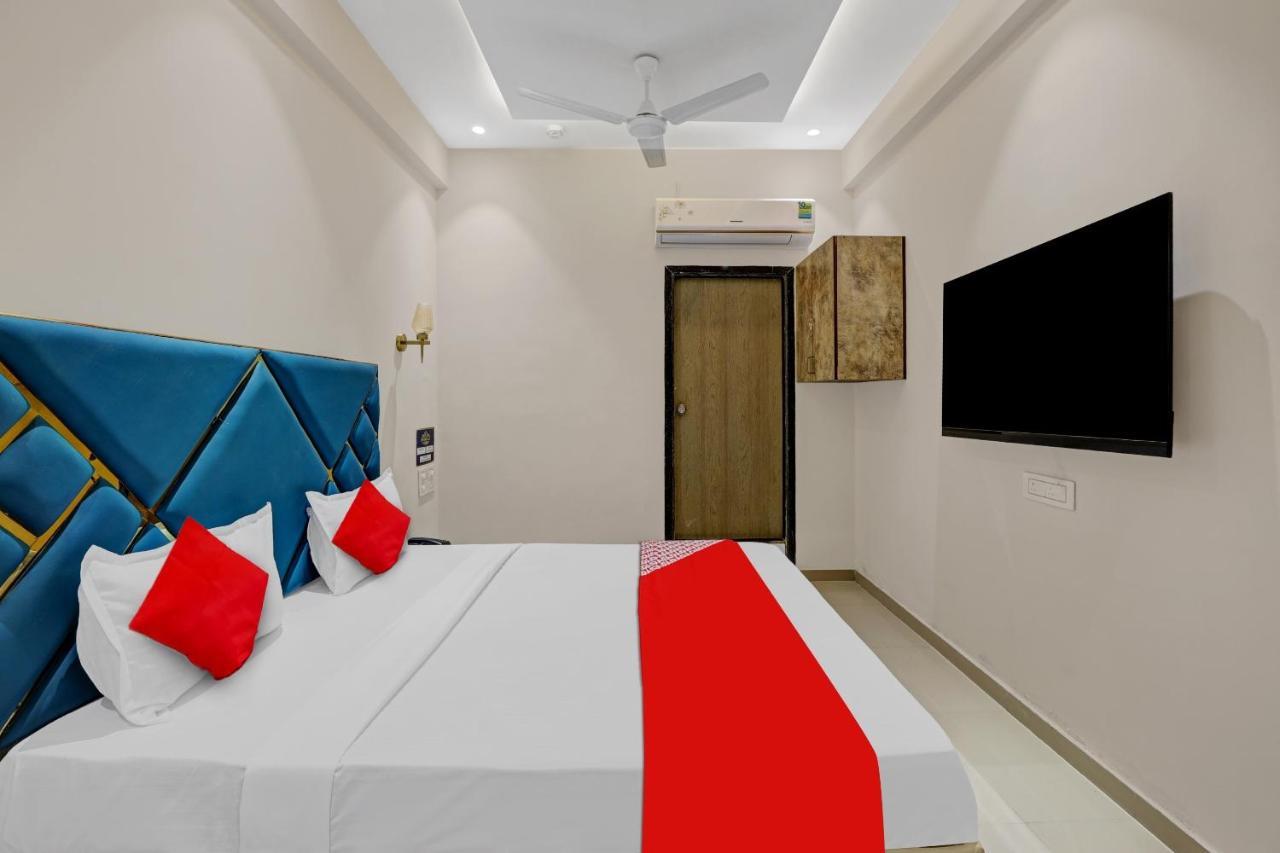 Hotel O Shree Palace Utran Luaran gambar