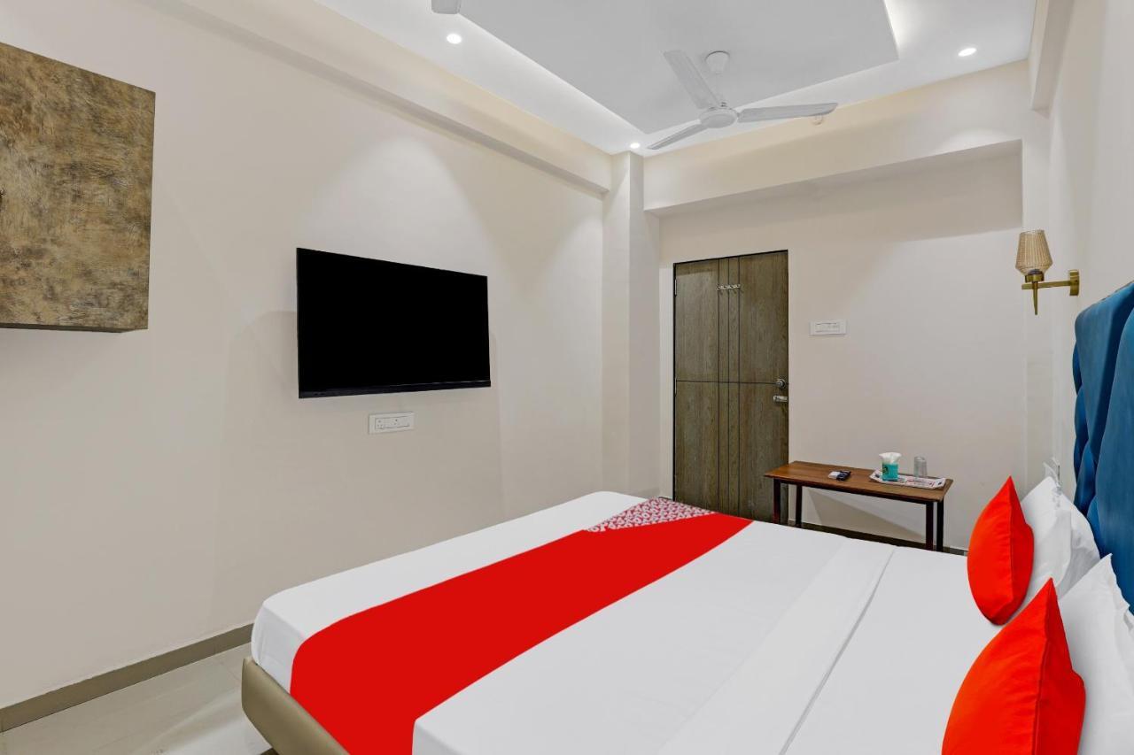 Hotel O Shree Palace Utran Luaran gambar