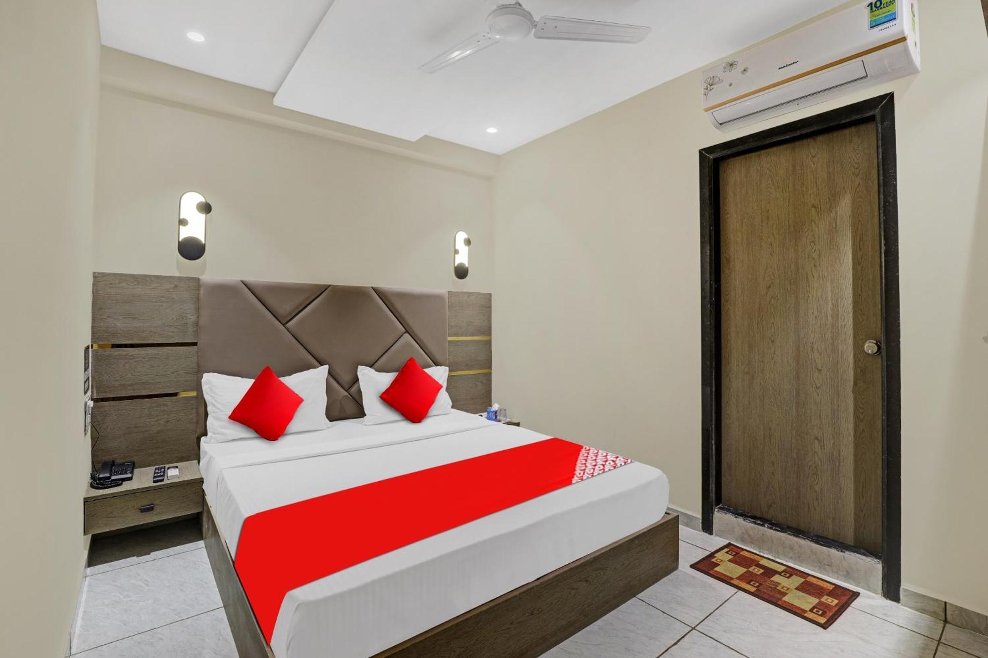 Hotel O Shree Palace Utran Luaran gambar