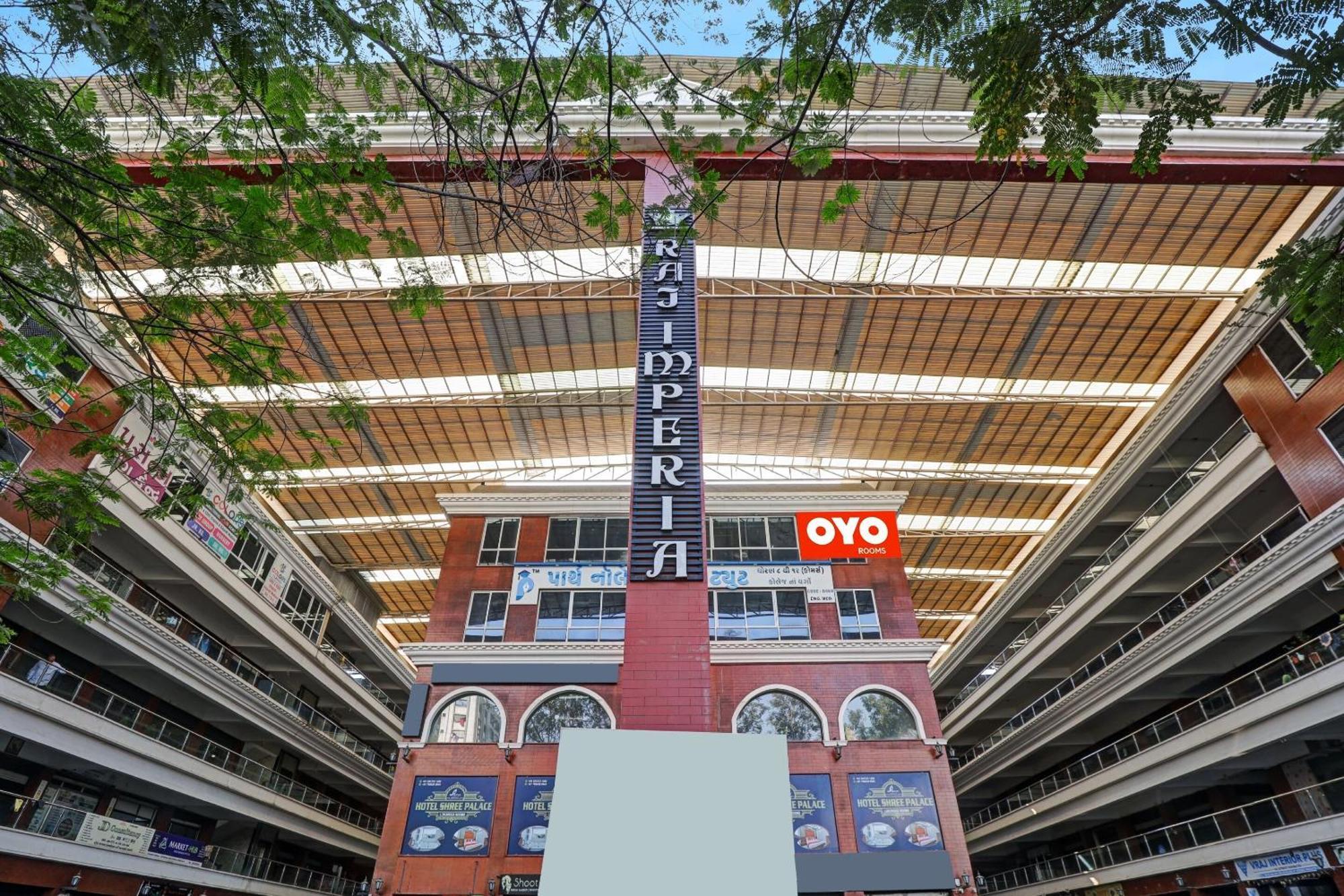 Hotel O Shree Palace Utran Luaran gambar