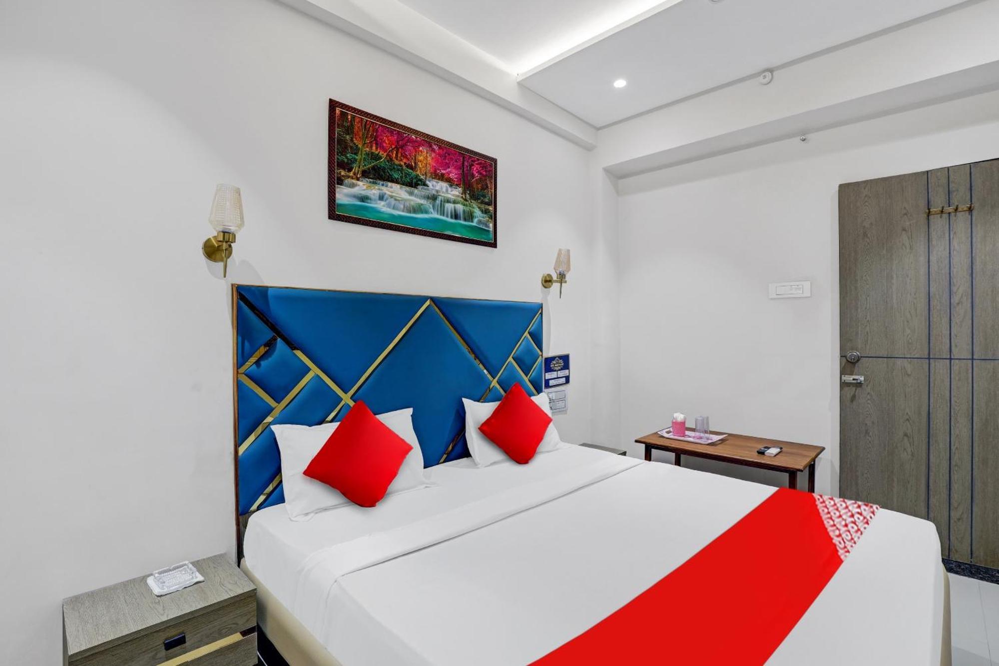 Hotel O Shree Palace Utran Luaran gambar