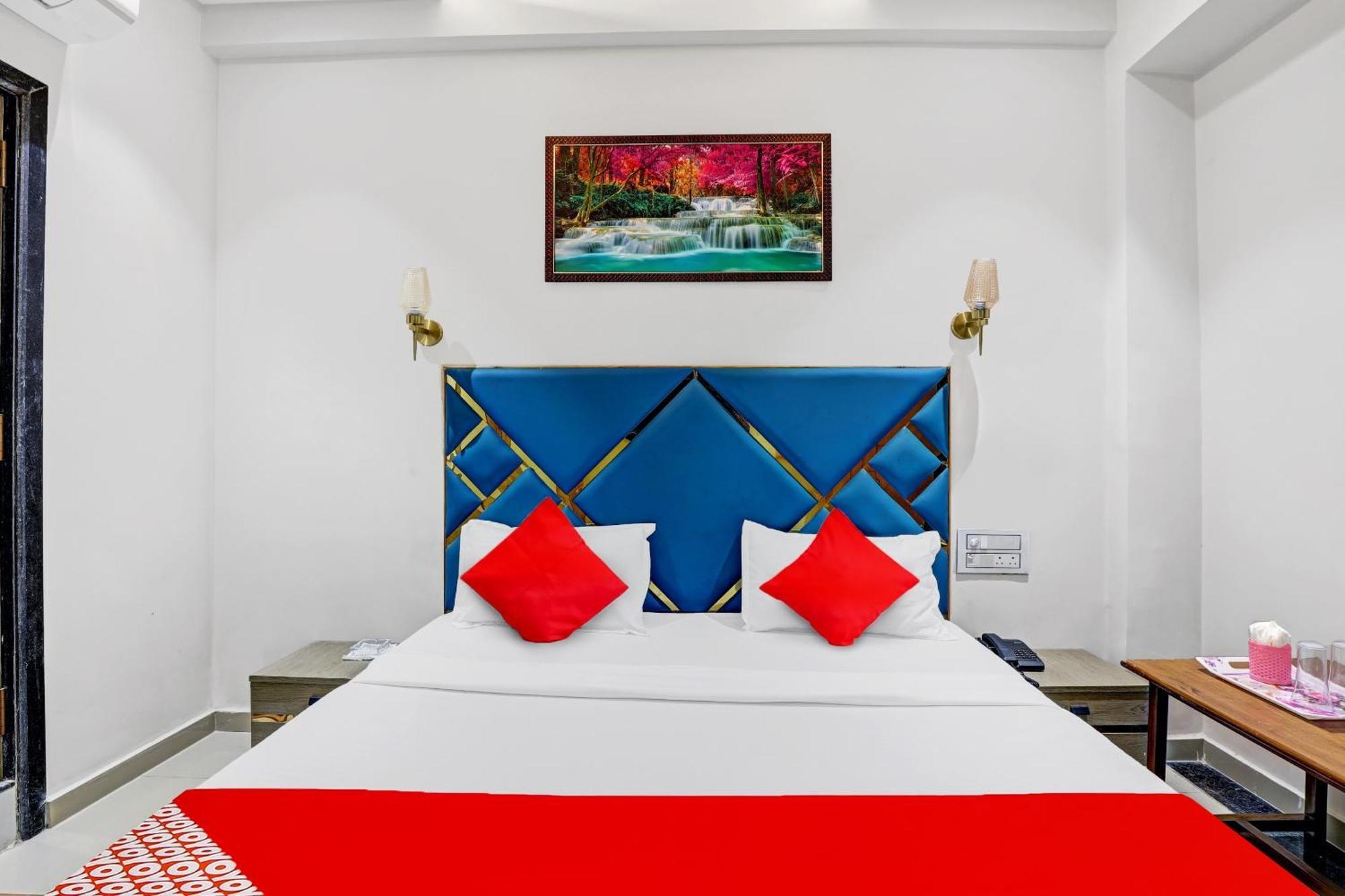 Hotel O Shree Palace Utran Luaran gambar